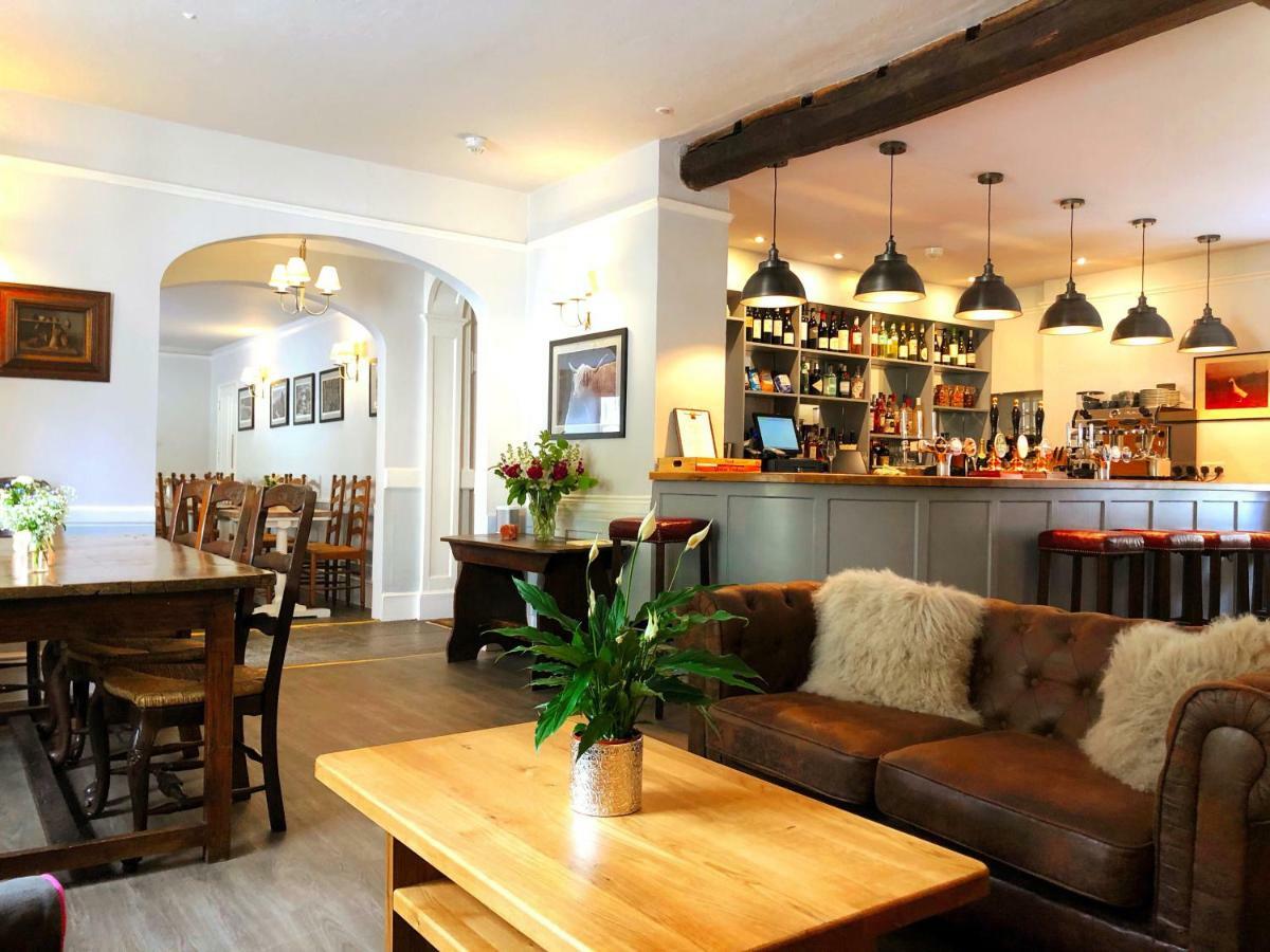 The Red Lion Hotel Oakford 外观 照片
